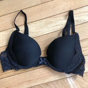 Victoria's Secret Dream Angels Push-Up bra. Black.